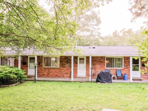 312 & 314 Fairgrove St, Romeo, MI 48065