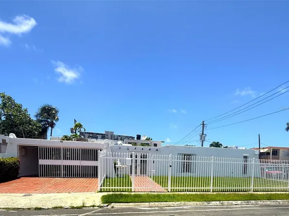 2 Calle Mar De Iss, Carolina, PR 00979