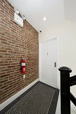 Rented by Avenues Real Estate | media 28