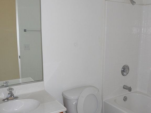 2nd image of 71593 Sunnyvale Dr