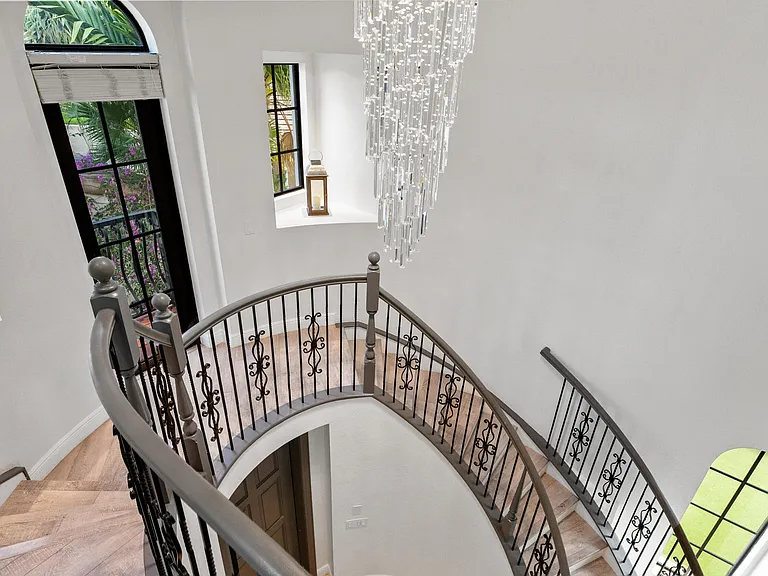 9521 Eden Mnr — Photo 114