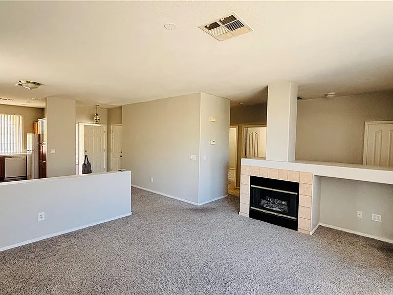 10660 Windrose Point Ave — Photo 7