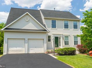 4 Treyburn Ct, Rosedale, MD 21237