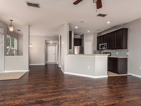 2nd image of 1935 Estancia Cir