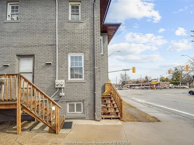 1691 Dougall Ave — Photo 23