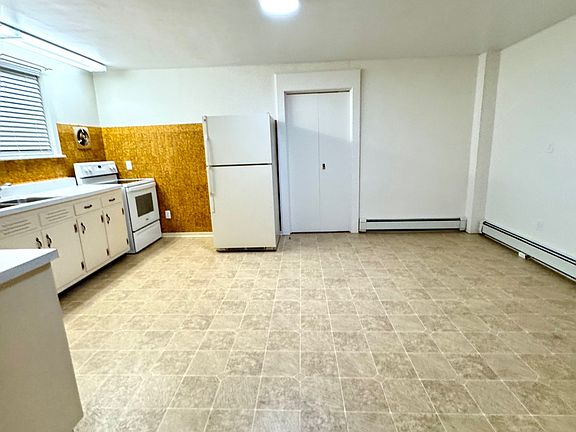 605 Third St - Kitchen with Large Dining Area