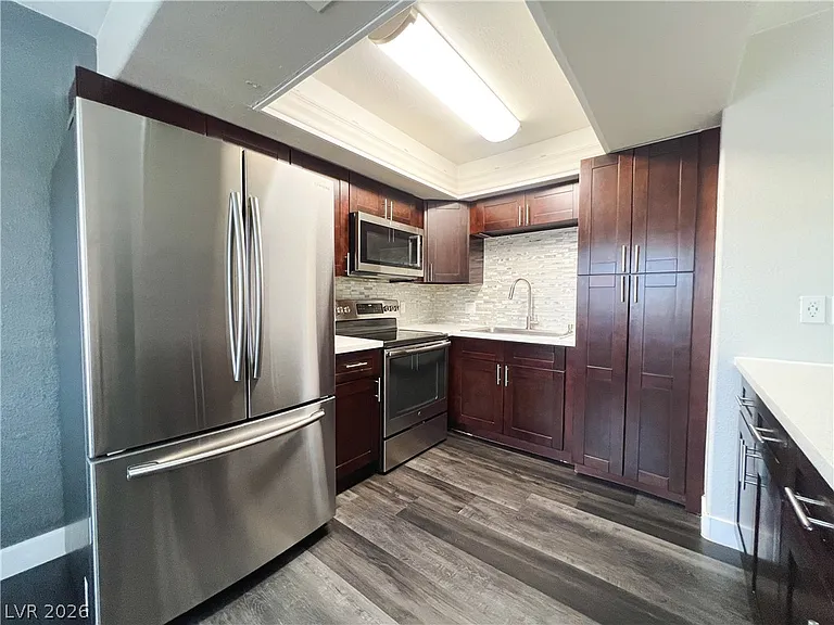 8410 Eldora Ave #1004 — Photo 27