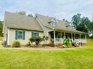 303 Lake Dr, Nortonville, KY 42442