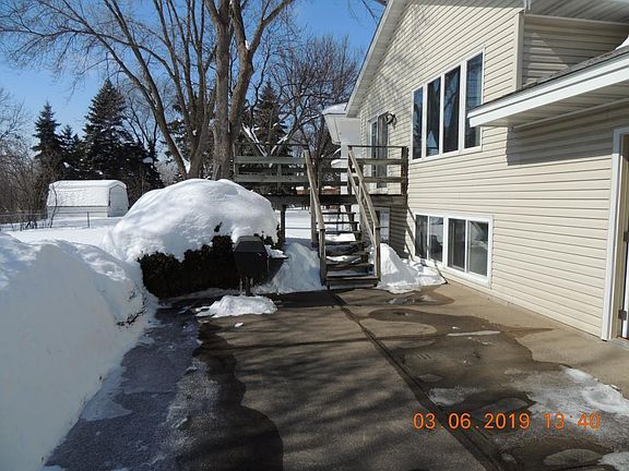 3rd image of 6203 Edgemont Blvd N