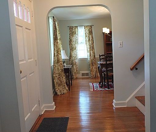 Entrance View to Dining Room