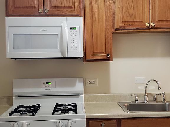 5th image of 601 Lake St #2E