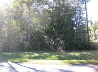 Carmen Rocio Ln, Crawfordville, FL 32327