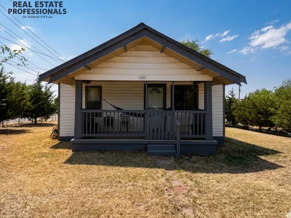 1301 Avenue G, Dodge City, KS 67801