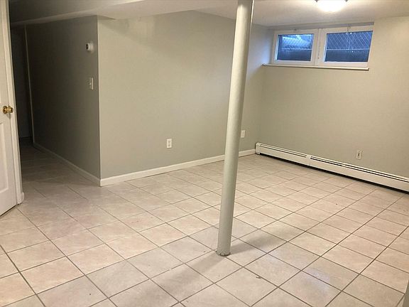 4th image of 435 S 8th Ave Floor 1