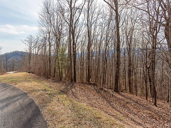 5th image of 138 Old Forest Dr