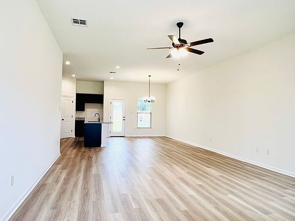 2nd image of 204 Vagabond Way