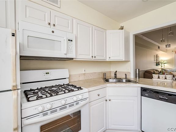 4th image of 401 N Hamilton St #Uk
