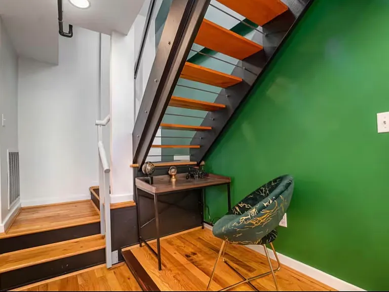 1417 Main St #4 — Photo 17