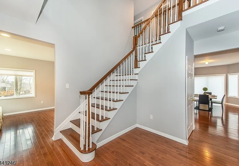 18 Puddingstone Rd — Photo 3