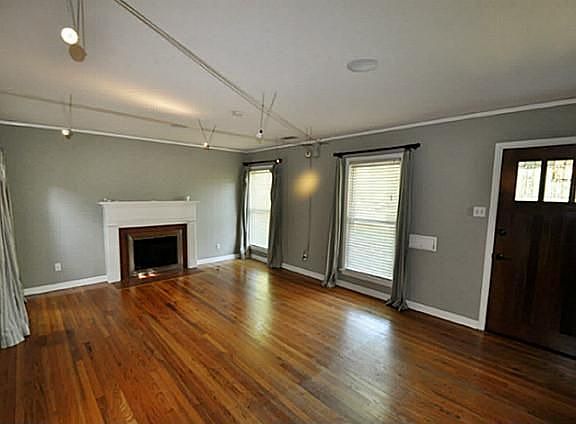 3rd image of 1603 S Montreal Ave