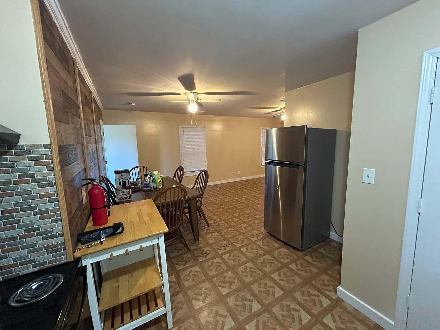 3 bed, 1700 sqft, $1,800 — Photo 3