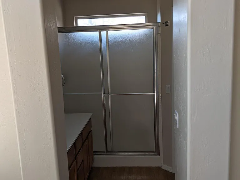 1942 E Aire Libre Ave — Photo 18