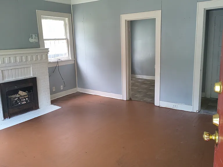 6203 Southern Ave — Photo 2