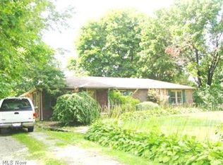 156 Birch Dr, Painesville, OH 44077