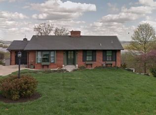 7230 Christopher Dr, Saint Louis, MO