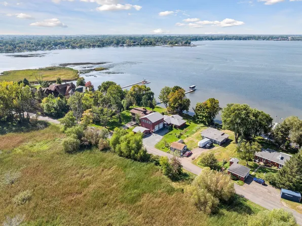 22672 Hayward Ave N, Forest Lake, MN 55025