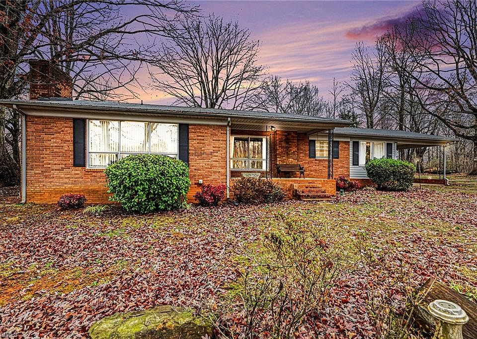 1st image of 1324 Seays Rd