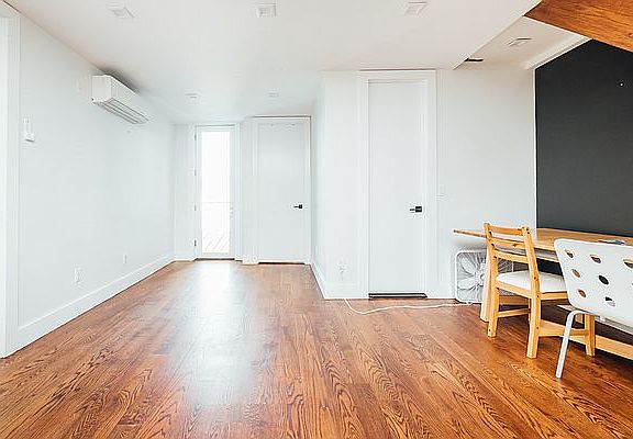4th image of 681 Franklin Ave #4C