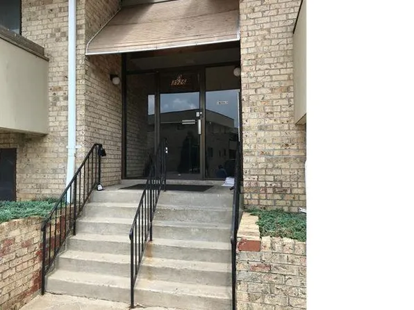 3926 Rolling Rd #10, Baltimore, MD 21208