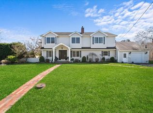 134 Dartmouth Rd, Massapequa, NY 11758