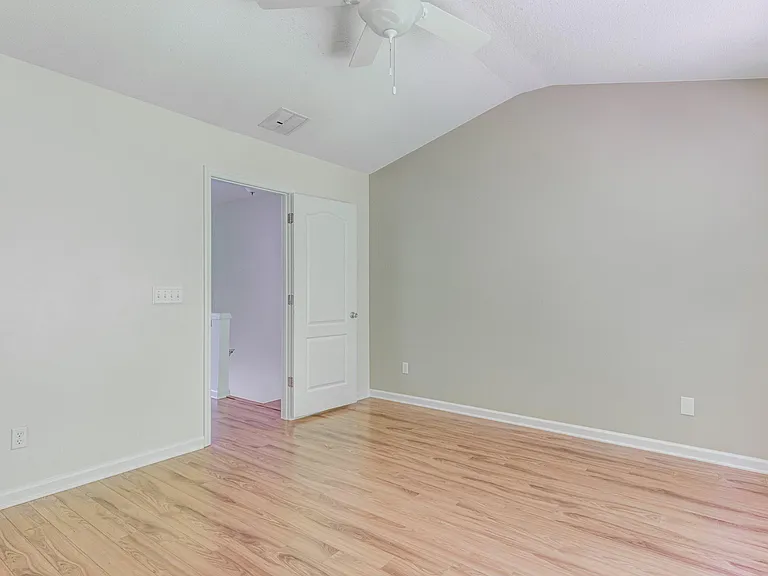 306 Orchard Park Dr — Photo 17