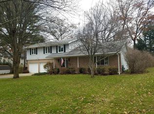 2324 Hickory Point Dr N, Portage, MI 49024