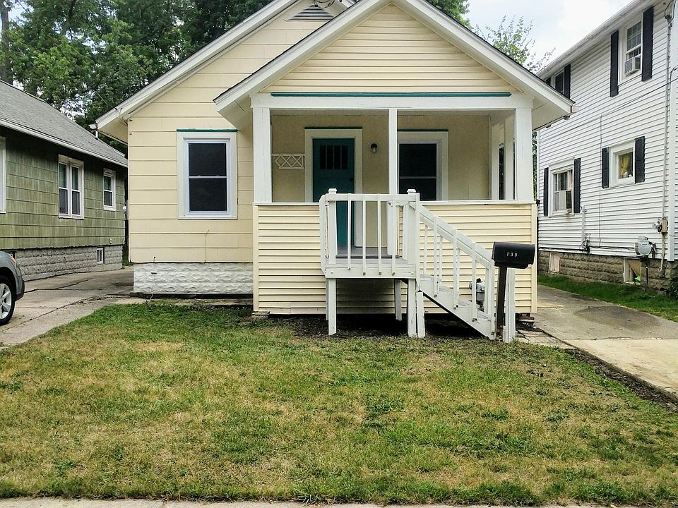 1st image of 139 S Foster Ave