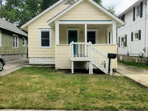 139 S Foster Ave, Lansing, MI 48912