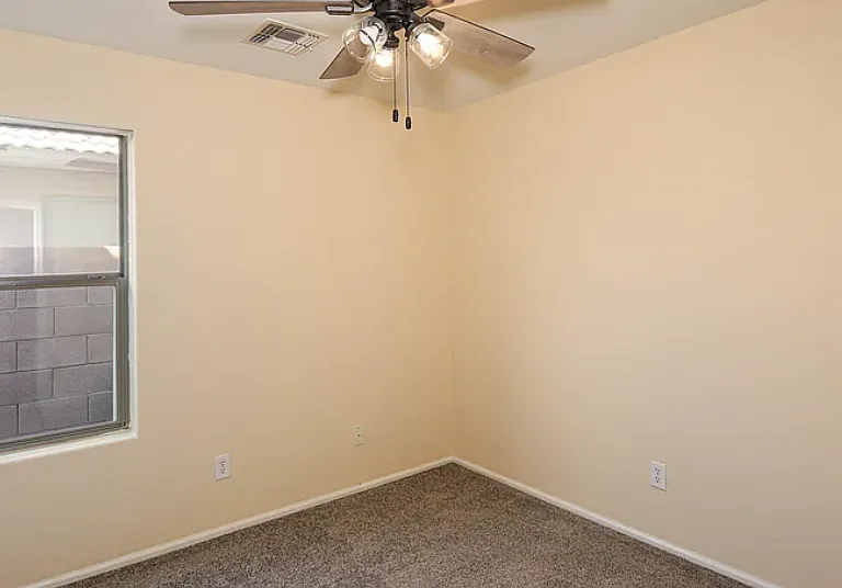 44795 W Sandhill Rd — Photo 17