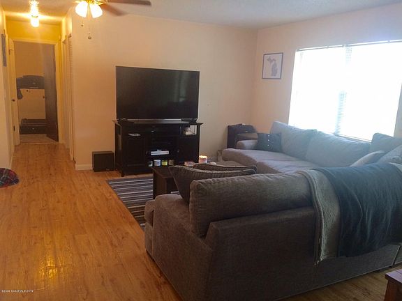 5th image of 2410 6th St