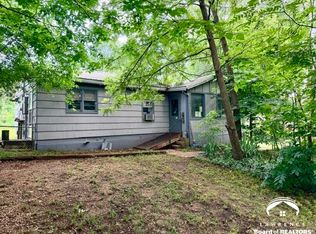 104 Grace St, Tonganoxie, KS 66086