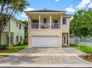 3135 NE 4th St, Homestead, FL 33033