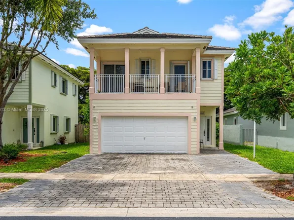 3135 NE 4th St, Homestead, FL 33033