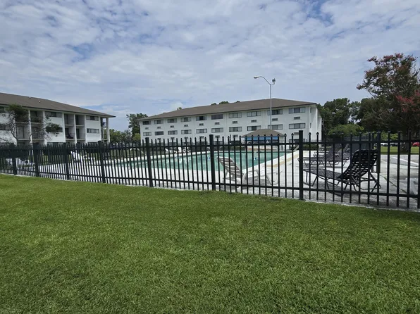 456 Racine Drive Unit D304, Wilmington, NC 28403