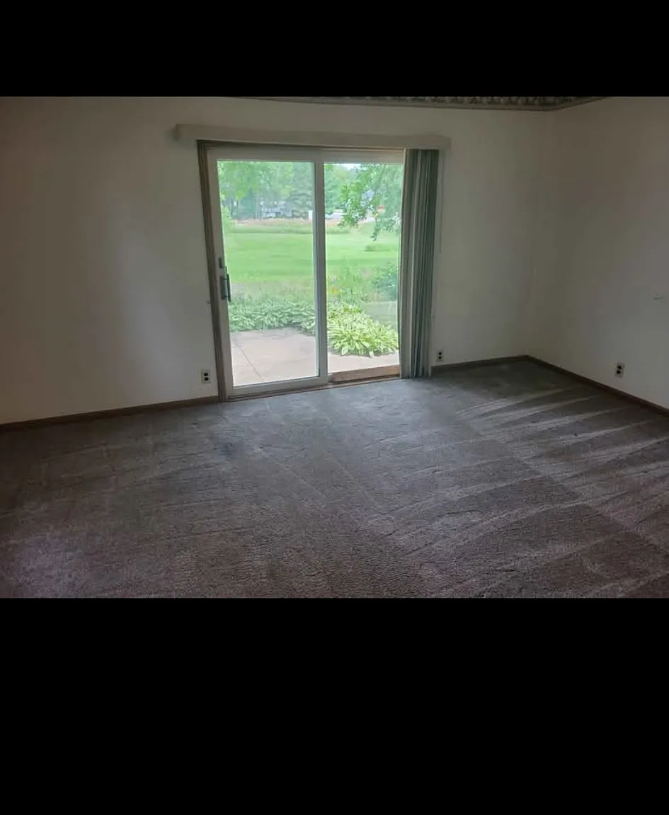 3 bed, 1.5 bath, 1650 sqft, $2,100 — Photo 4