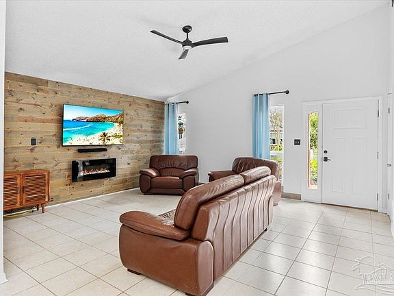 5th image of 3055 Pickford Pl