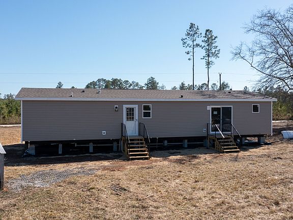 3rd image of 781 Stafford Rd