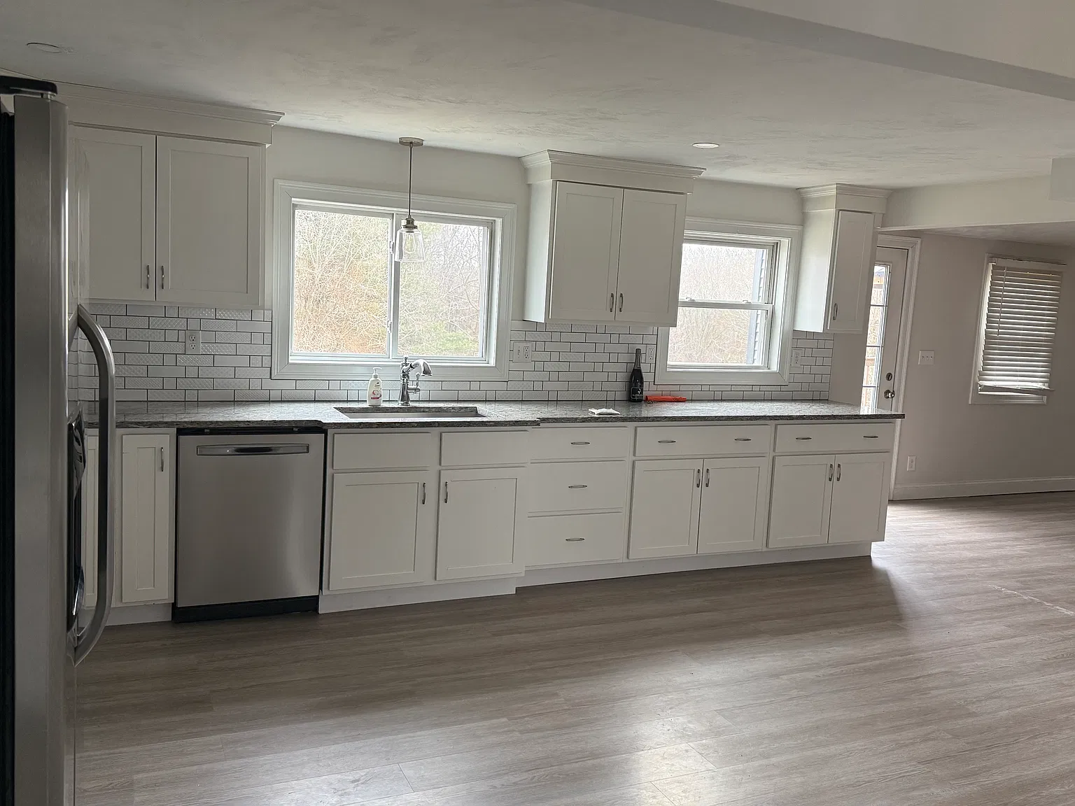3 bed, 2048 sqft, $3,200 — Photo 3