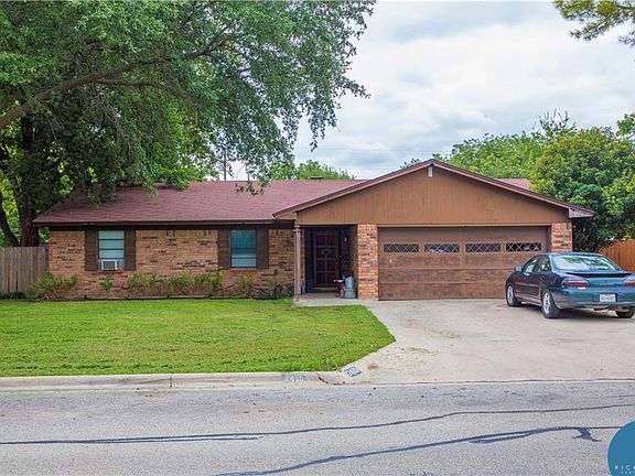 5th image of 2410 Good Shepherd Dr