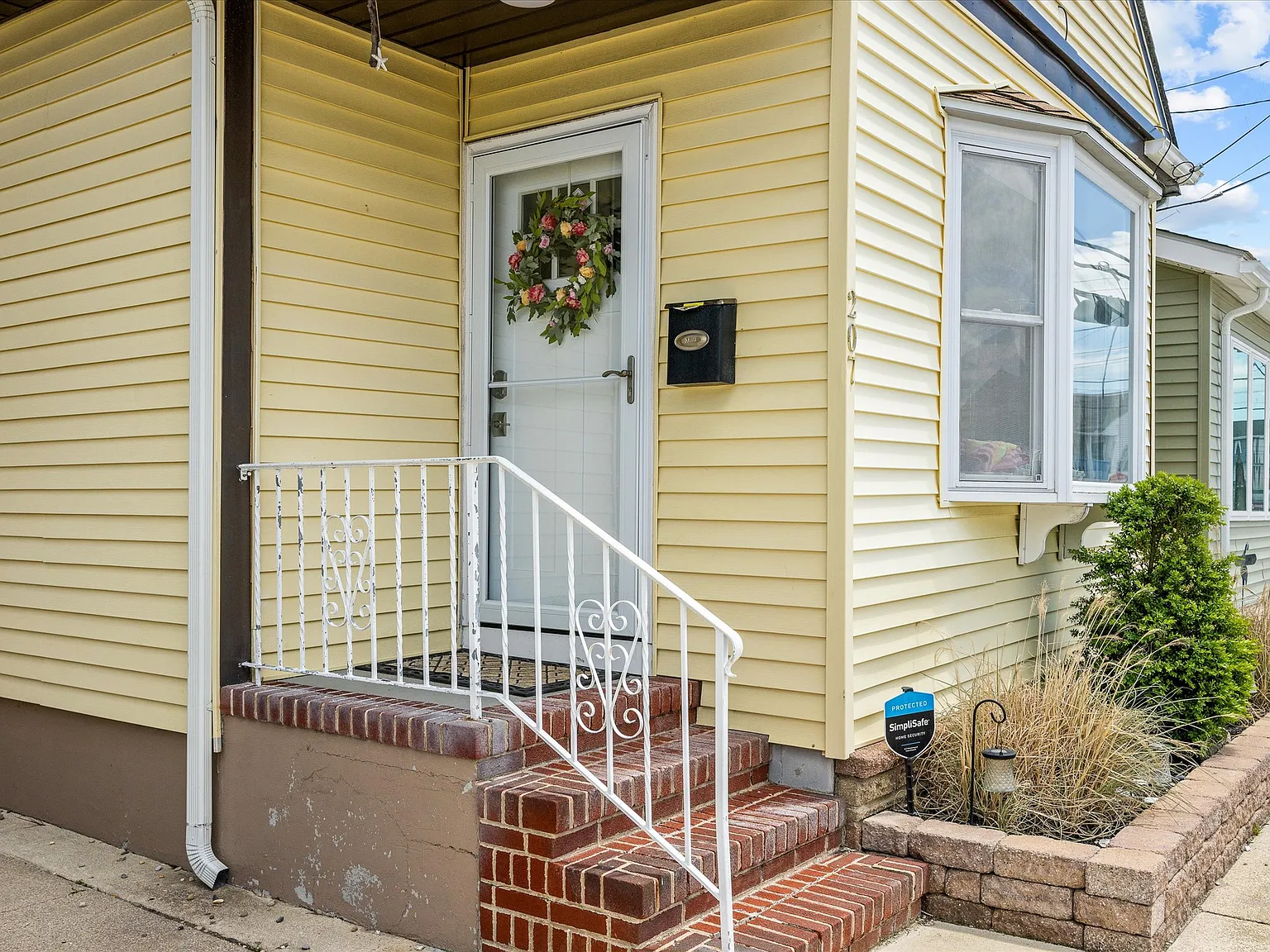 4 bed, 1500 sqft, $2,000 — Photo 3